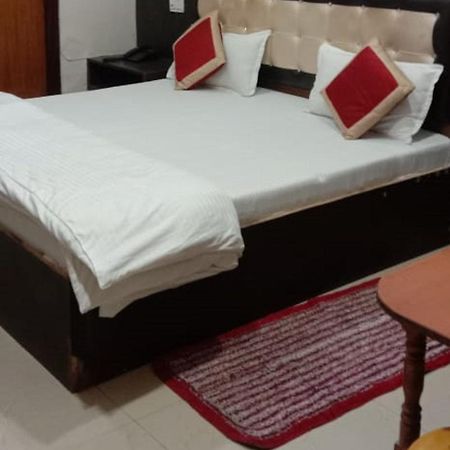 Jaya Palace Hotel By Wb Inn Dhaulpur Zewnętrze zdjęcie