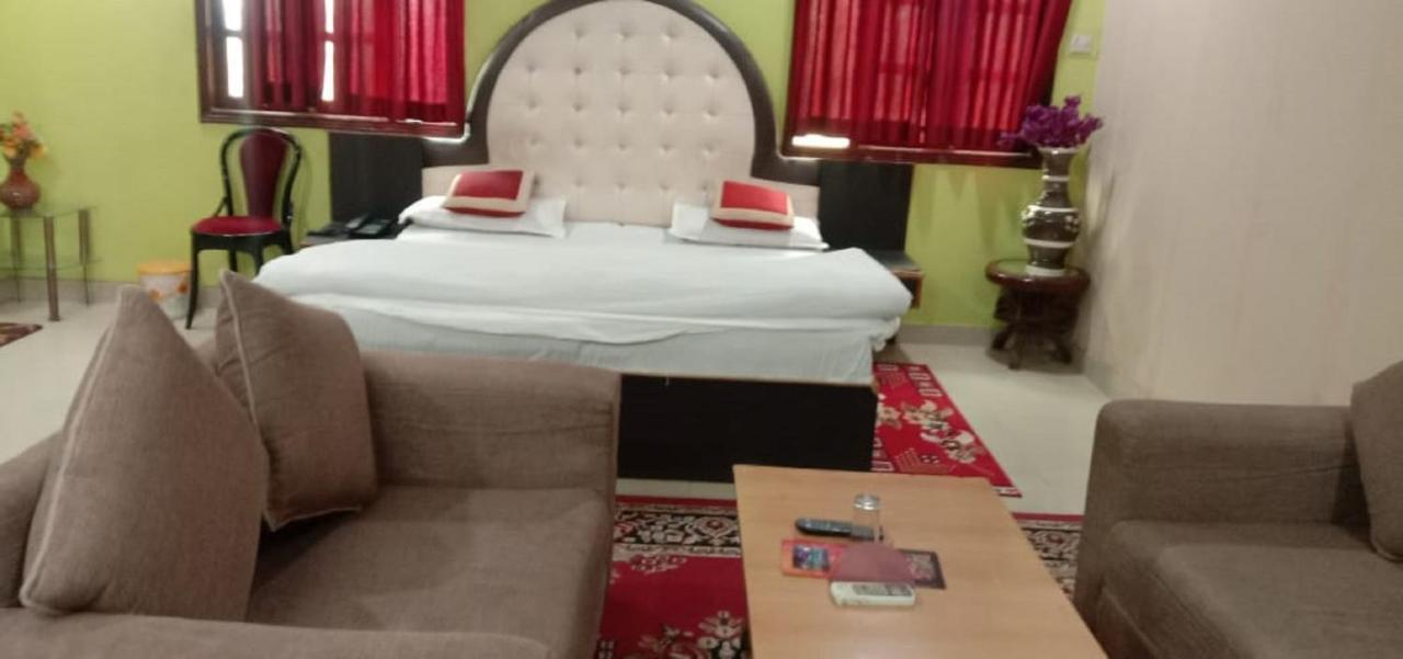 Jaya Palace Hotel By Wb Inn Dhaulpur Zewnętrze zdjęcie