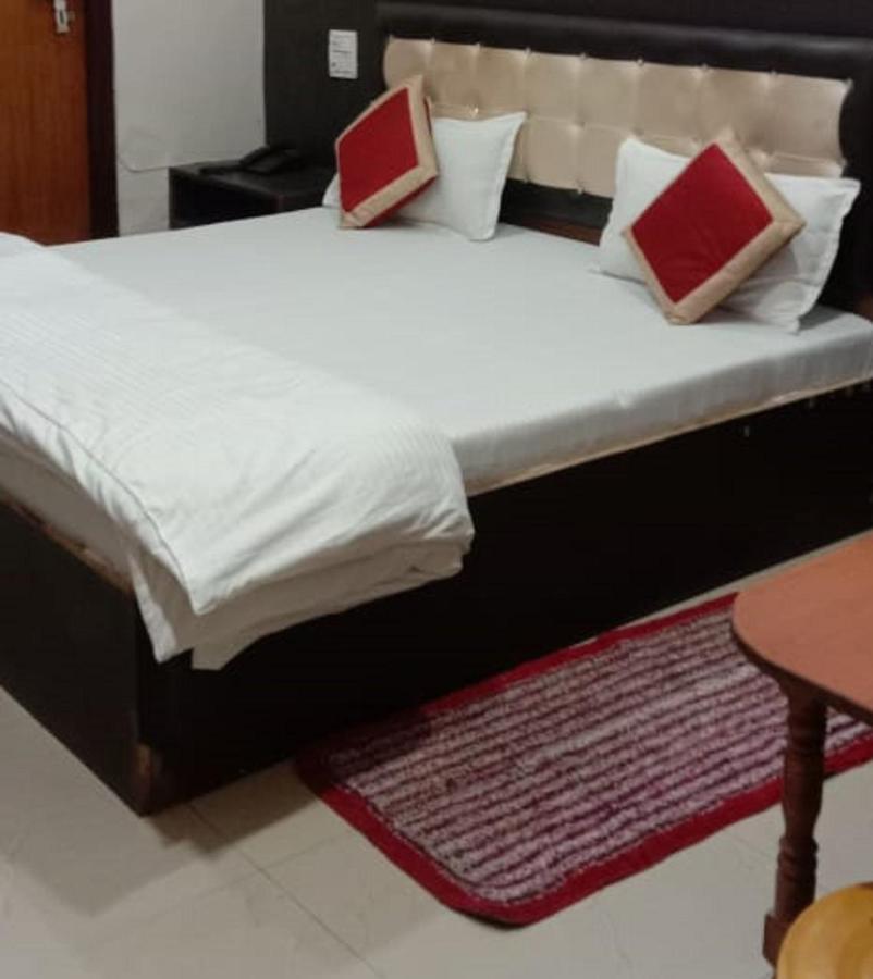 Jaya Palace Hotel By Wb Inn Dhaulpur Zewnętrze zdjęcie