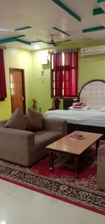 Jaya Palace Hotel By Wb Inn Dhaulpur Zewnętrze zdjęcie